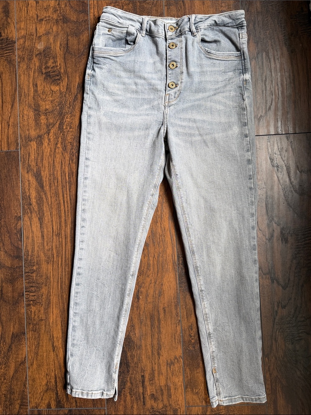 Women’s Light Gray blue Button-Fly Zara jeans size 10 (R18)